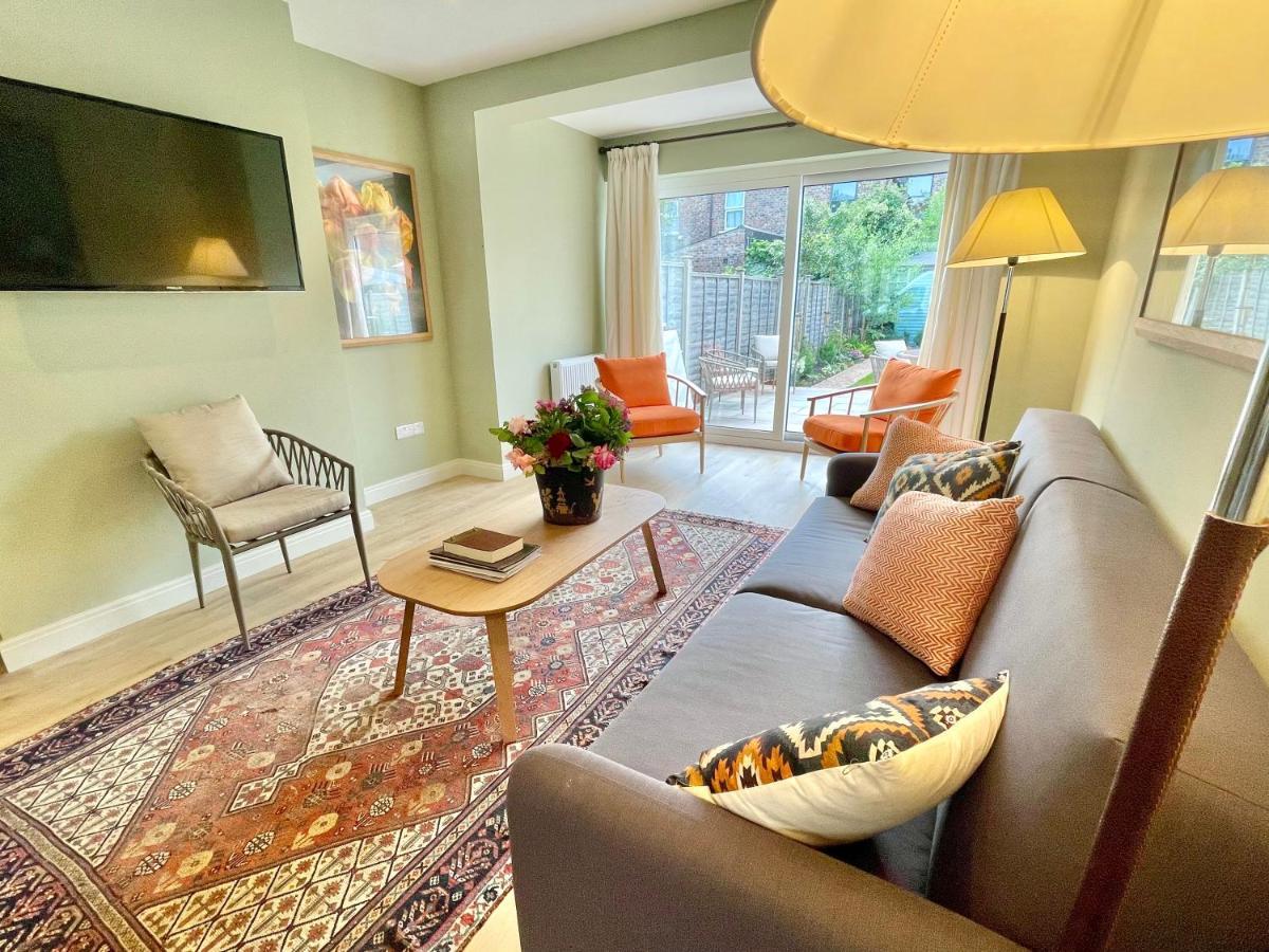 Central Townhouse With Free Off Road Parking And Garden ยอร์ค ภายนอก รูปภาพ