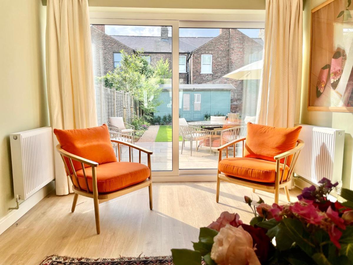 Central Townhouse With Free Off Road Parking And Garden ยอร์ค ภายนอก รูปภาพ