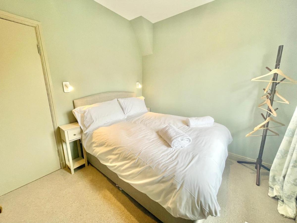 Central Townhouse With Free Off Road Parking And Garden ยอร์ค ภายนอก รูปภาพ